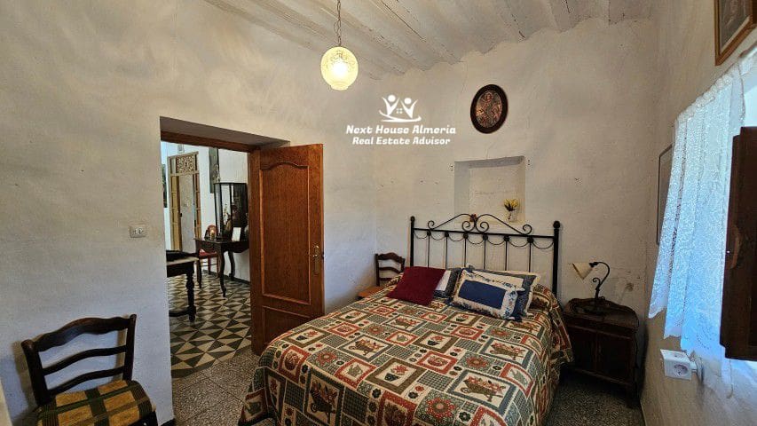 8 soveværelse Finca/Landehus til salg i Oria med garage - € 159.000 (Ref: 9247444)