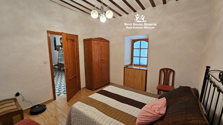 8 soveværelse Finca/Landehus til salg i Oria med garage - € 159.000 (Ref: 9247444)