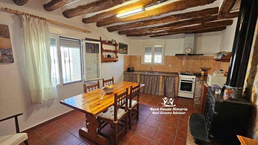 8 soveværelse Finca/Landehus til salg i Oria med garage - € 159.000 (Ref: 9247444)