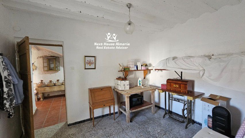 8 soveværelse Finca/Landehus til salg i Oria med garage - € 159.000 (Ref: 9247444)