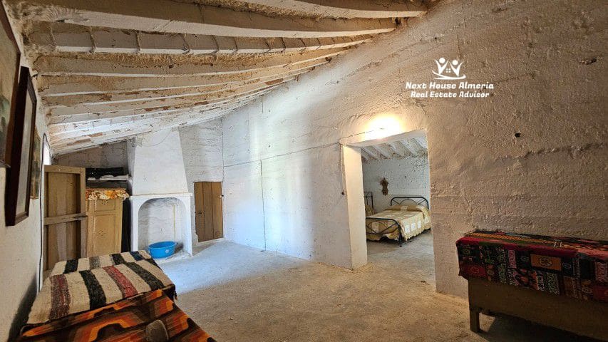 8 soveværelse Finca/Landehus til salg i Oria med garage - € 159.000 (Ref: 9247444)