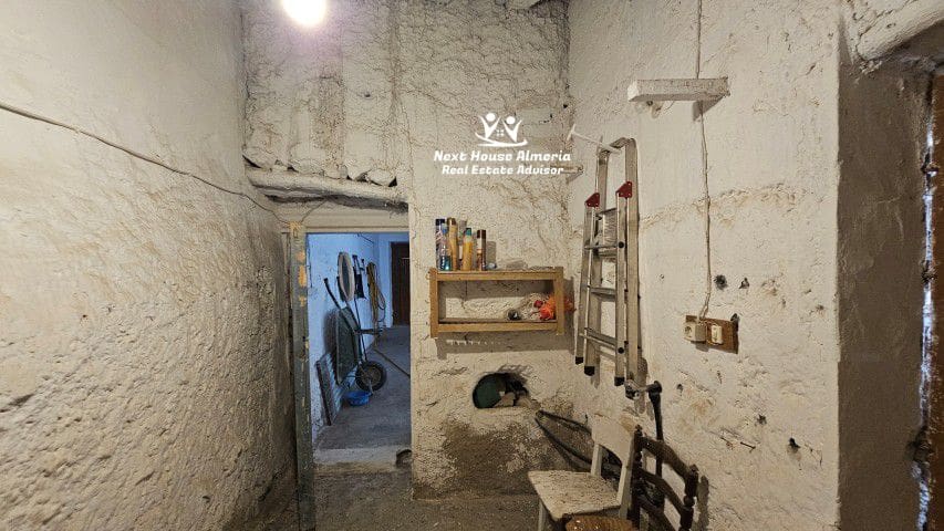 8 soveværelse Finca/Landehus til salg i Oria med garage - € 159.000 (Ref: 9247444)