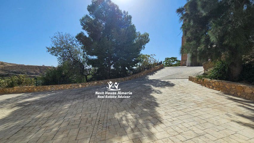 8 soveværelse Finca/Landehus til salg i Oria med garage - € 159.000 (Ref: 9247444)