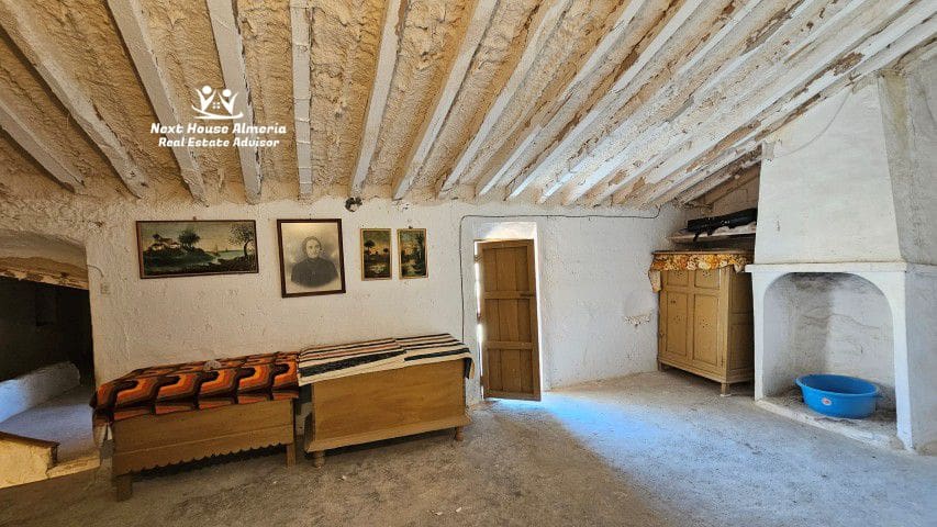 8 soveværelse Finca/Landehus til salg i Oria med garage - € 159.000 (Ref: 9247444)