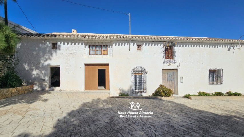 8 soveværelse Finca/Landehus til salg i Oria med garage - € 159.000 (Ref: 9247444)