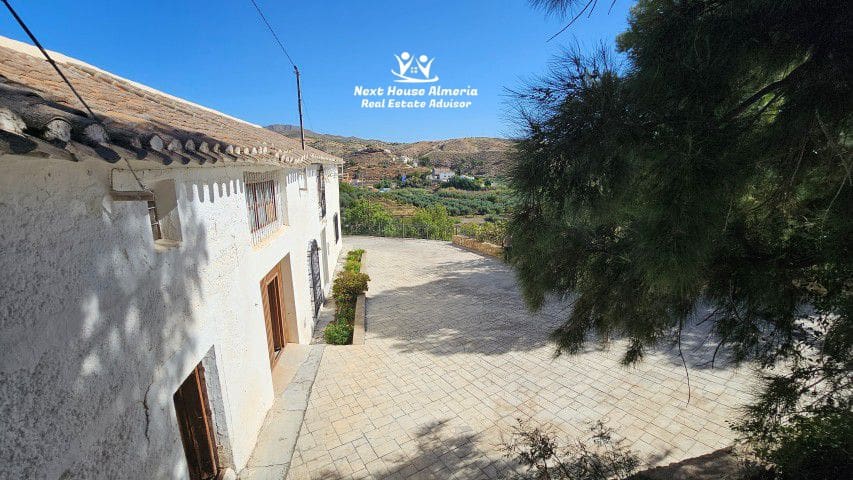 8 soveværelse Finca/Landehus til salg i Oria med garage - € 159.000 (Ref: 9247444)