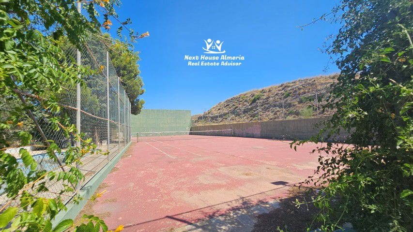 4 bedroom Finca/Country House for sale in Purchena with garage - € 699,950 (Ref: 9252541)