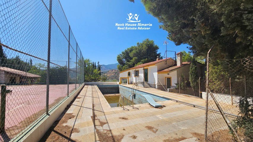 4 bedroom Finca/Country House for sale in Purchena with garage - € 699,950 (Ref: 9252541)