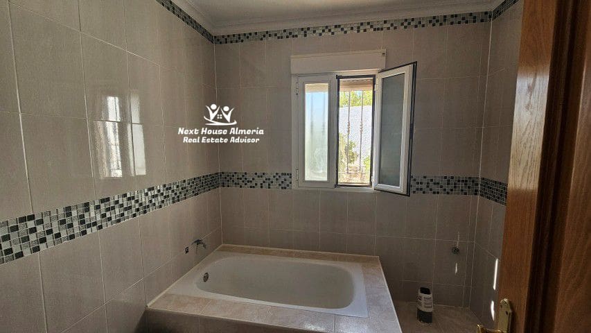 5 soverom Villa til salgs i Arboleas med garasje - € 369 995 (Ref: 9282473)