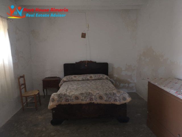 3 slaapkamer Finca/Landhuis te koop in Arboleas - € 68.000 (Ref: 9308390)