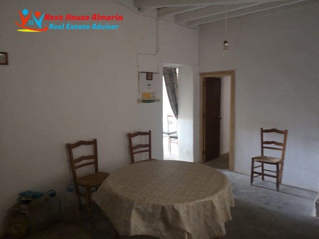 3 slaapkamer Finca/Landhuis te koop in Arboleas - € 68.000 (Ref: 9308390)