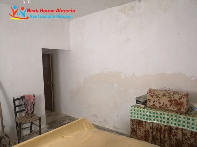 3 slaapkamer Finca/Landhuis te koop in Arboleas - € 68.000 (Ref: 9308390)