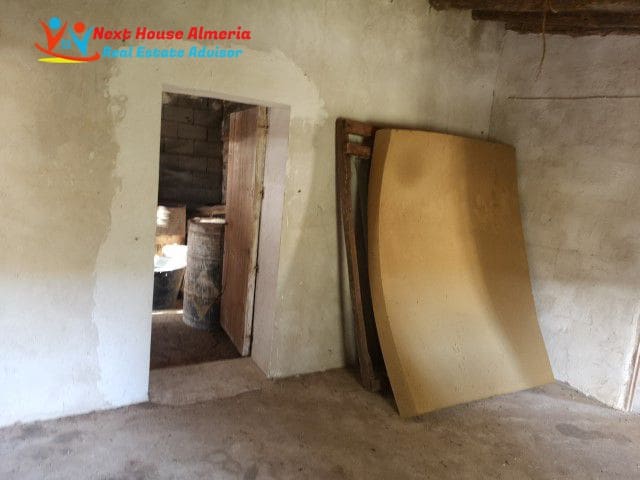 3 slaapkamer Finca/Landhuis te koop in Arboleas - € 68.000 (Ref: 9308390)