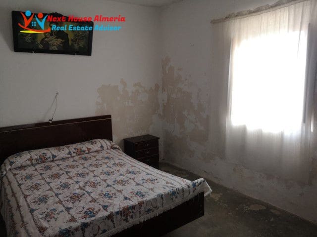 3 slaapkamer Finca/Landhuis te koop in Arboleas - € 68.000 (Ref: 9308390)