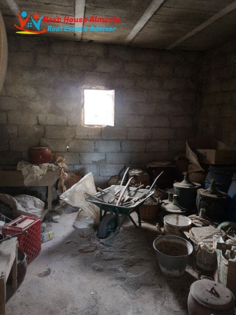 3 slaapkamer Finca/Landhuis te koop in Arboleas - € 68.000 (Ref: 9308390)