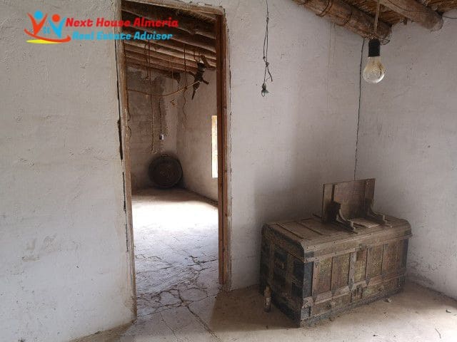 3 slaapkamer Finca/Landhuis te koop in Arboleas - € 68.000 (Ref: 9308390)