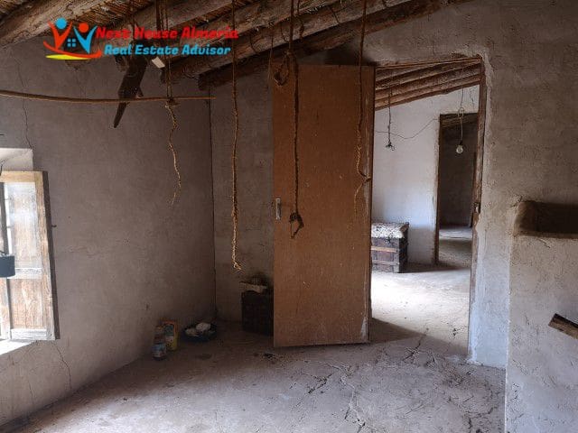 3 slaapkamer Finca/Landhuis te koop in Arboleas - € 68.000 (Ref: 9308390)