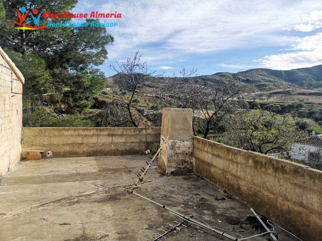 3 slaapkamer Finca/Landhuis te koop in Arboleas - € 68.000 (Ref: 9308390)