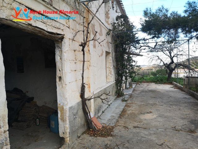 3 slaapkamer Finca/Landhuis te koop in Arboleas - € 68.000 (Ref: 9308390)