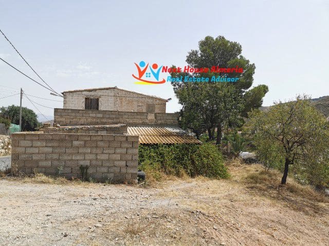 3 slaapkamer Finca/Landhuis te koop in Arboleas - € 68.000 (Ref: 9308390)
