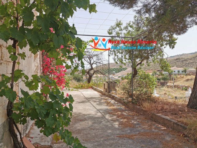 3 slaapkamer Finca/Landhuis te koop in Arboleas - € 68.000 (Ref: 9308390)