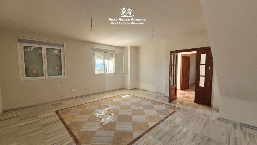 4 soveværelse Villa til salg i Oria med garage - € 175.000 (Ref: 9353801)