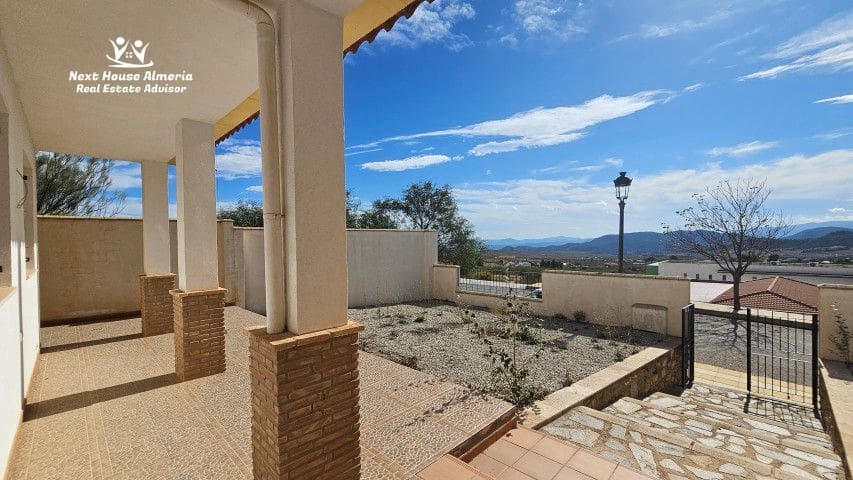 4 soveværelse Villa til salg i Oria med garage - € 175.000 (Ref: 9353801)