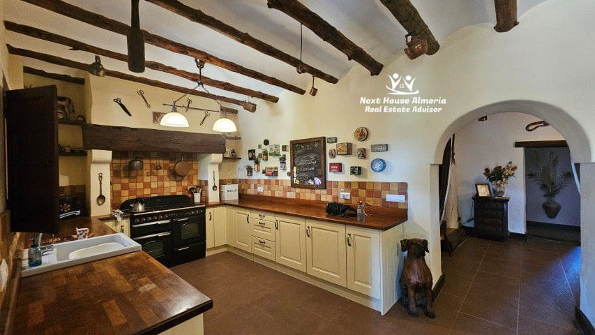 6 sovrum Finca/Hus på landet till salu i Velez-Rubio med garage - 499 999 € (Ref: 9367797)