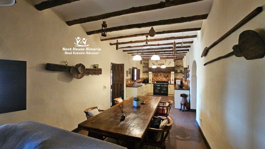 6 sovrum Finca/Hus på landet till salu i Velez-Rubio med garage - 499 999 € (Ref: 9367797)