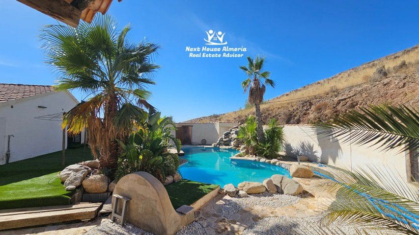 6 sovrum Finca/Hus på landet till salu i Velez-Rubio med garage - 499 999 € (Ref: 9367797)