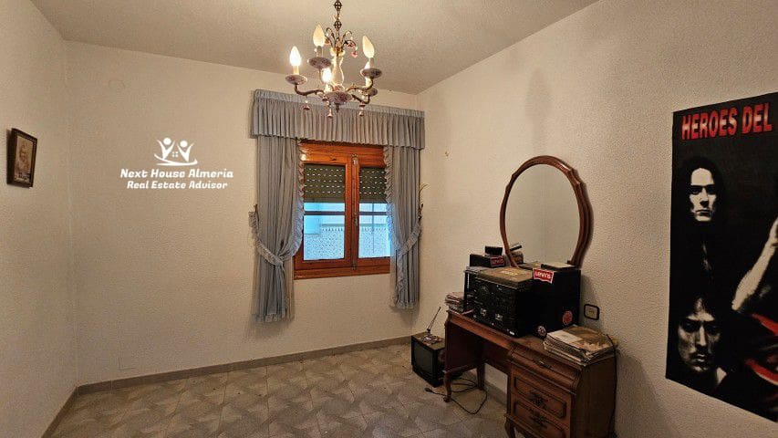 4 chambre Maison de Ville à vendre à Oria avec garage - 199 950 € (Ref: 9398732)