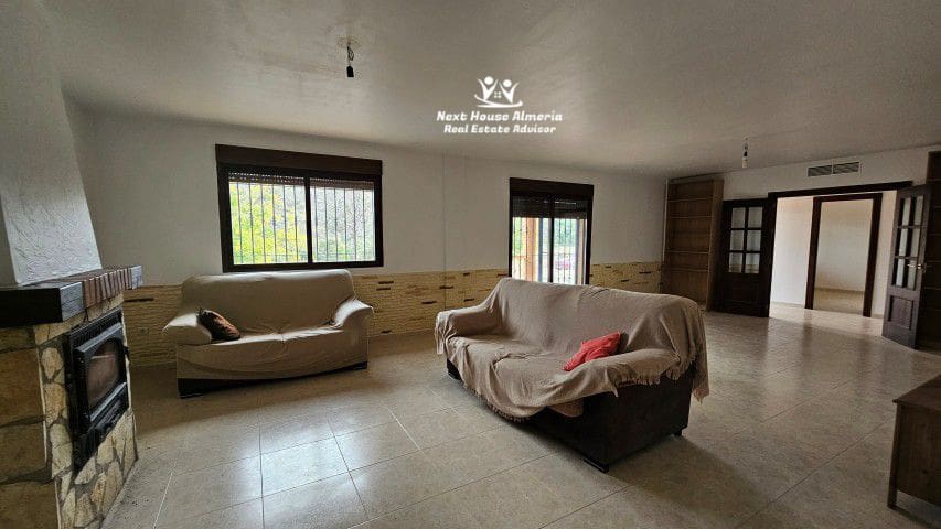 4 sovrum Villa till salu i La Parroquia - 280 000 € (Ref: 9410758)