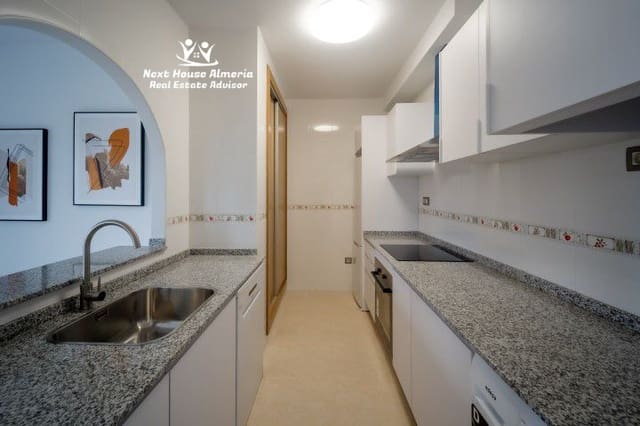 2 slaapkamer Appartement te koop in Cuevas del Almanzora met garage - € 139.000 (Ref: 9436987)
