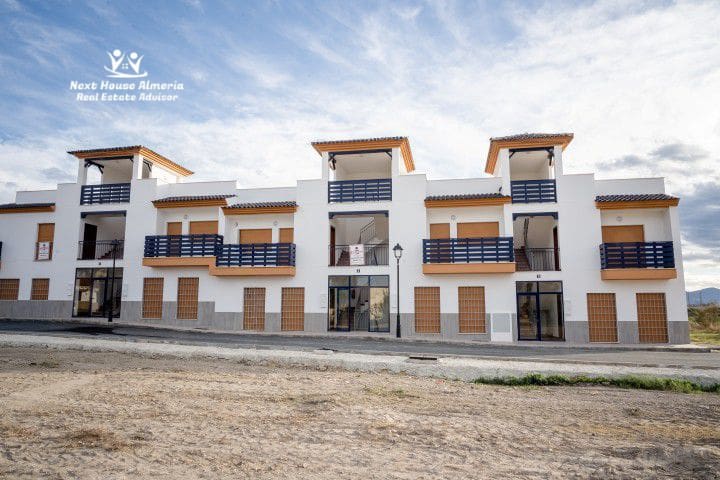 2 soverom Leilighet til salgs i Cuevas del Almanzora med garasje - € 118 900 (Ref: 9436988)