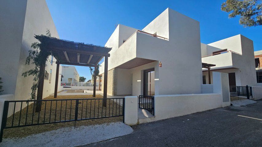 3 makuuhuone Huvila myytävänä paikassa El Pozo del Esparto - 320 000 € (Ref: 9513172)