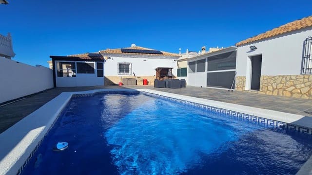 Chalet de 4 habitaciones en Arboleas en venta - 310.000 € (Ref: 9524080)