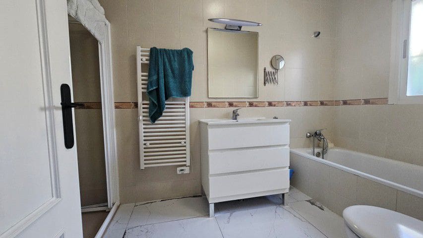 4 bedroom Villa for sale in Arboleas - € 310,000 (Ref: 9524080)