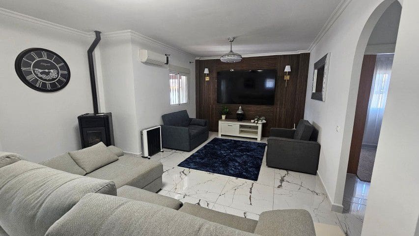 4 bedroom Villa for sale in Arboleas - € 310,000 (Ref: 9524080)