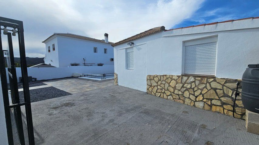 4 bedroom Villa for sale in Arboleas - € 310,000 (Ref: 9524080)