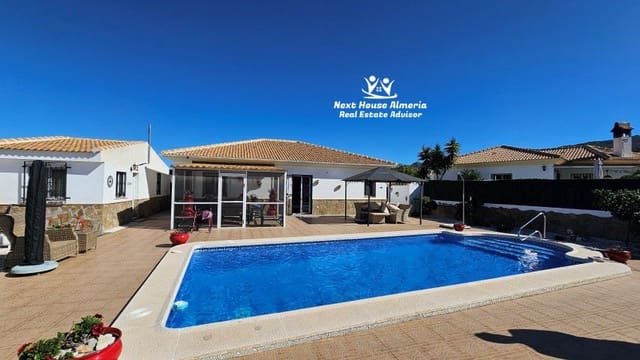 Chalet de 3 habitaciones en Arboleas en venta - 294.950 € (Ref: 9568292)