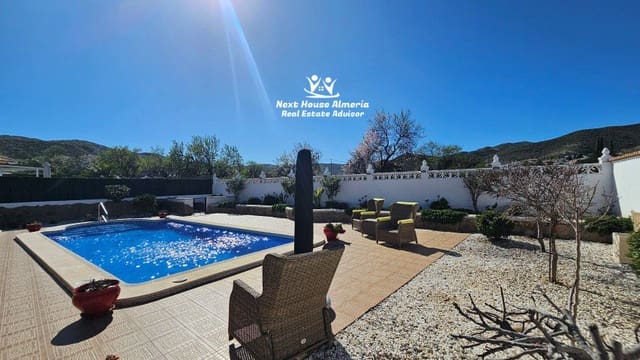 Chalet de 3 habitaciones en Arboleas en venta - 294.950 € (Ref: 9568292)