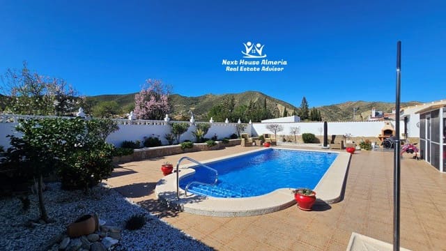 Chalet de 3 habitaciones en Arboleas en venta - 294.950 € (Ref: 9568292)