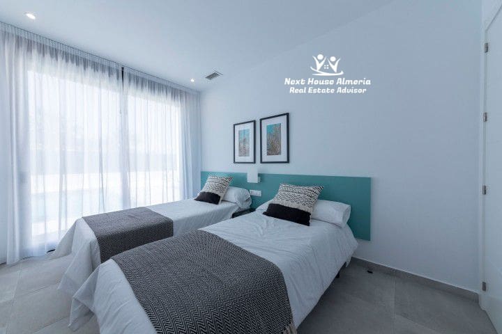 Chalet de 3 habitaciones en Calasparra en venta - 349.000 € (Ref: 9615321)