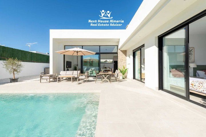 Chalet de 3 habitaciones en Calasparra en venta - 349.000 € (Ref: 9615321)