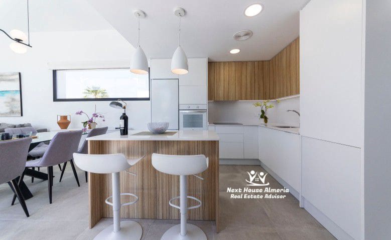 Chalet de 3 habitaciones en Calasparra en venta - 349.000 € (Ref: 9615321)