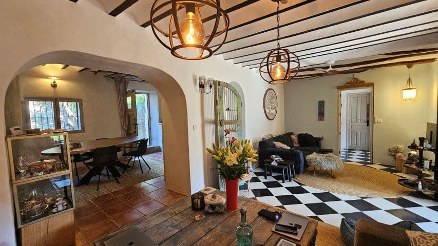4 bedroom Finca/Country House for sale in Almanzora with pool - € 299,950 (Ref: 9627388)