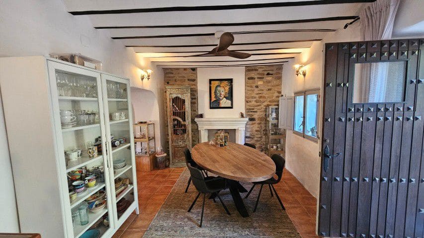 4 bedroom Finca/Country House for sale in Almanzora with pool - € 299,950 (Ref: 9627388)