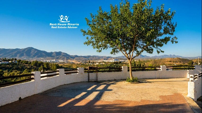 3 bedroom Finca/Country House for sale in Cantoria - € 159,999 (Ref: 9655808)