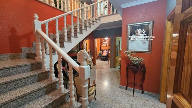 6 chambre Maison de Ville à vendre à Olula del Río - 259 999 € (Ref: 9686240)