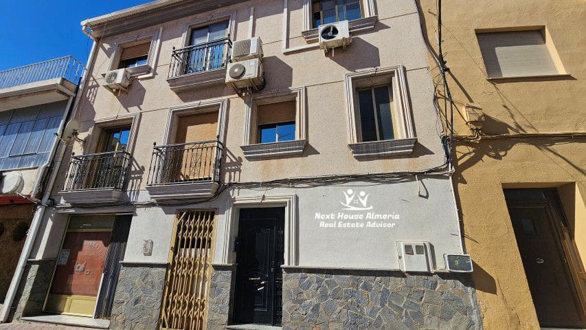 6 chambre Maison de Ville à vendre à Olula del Rio avec garage - 259 999 € (Ref: 9686240)